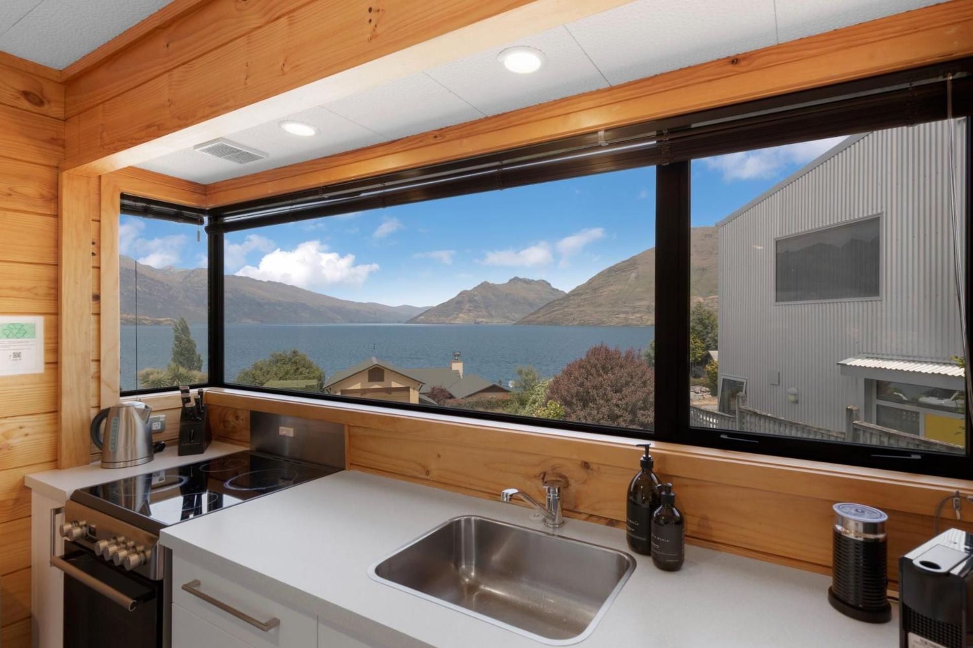 Tranquil Heights Villa Queenstown Exterior foto