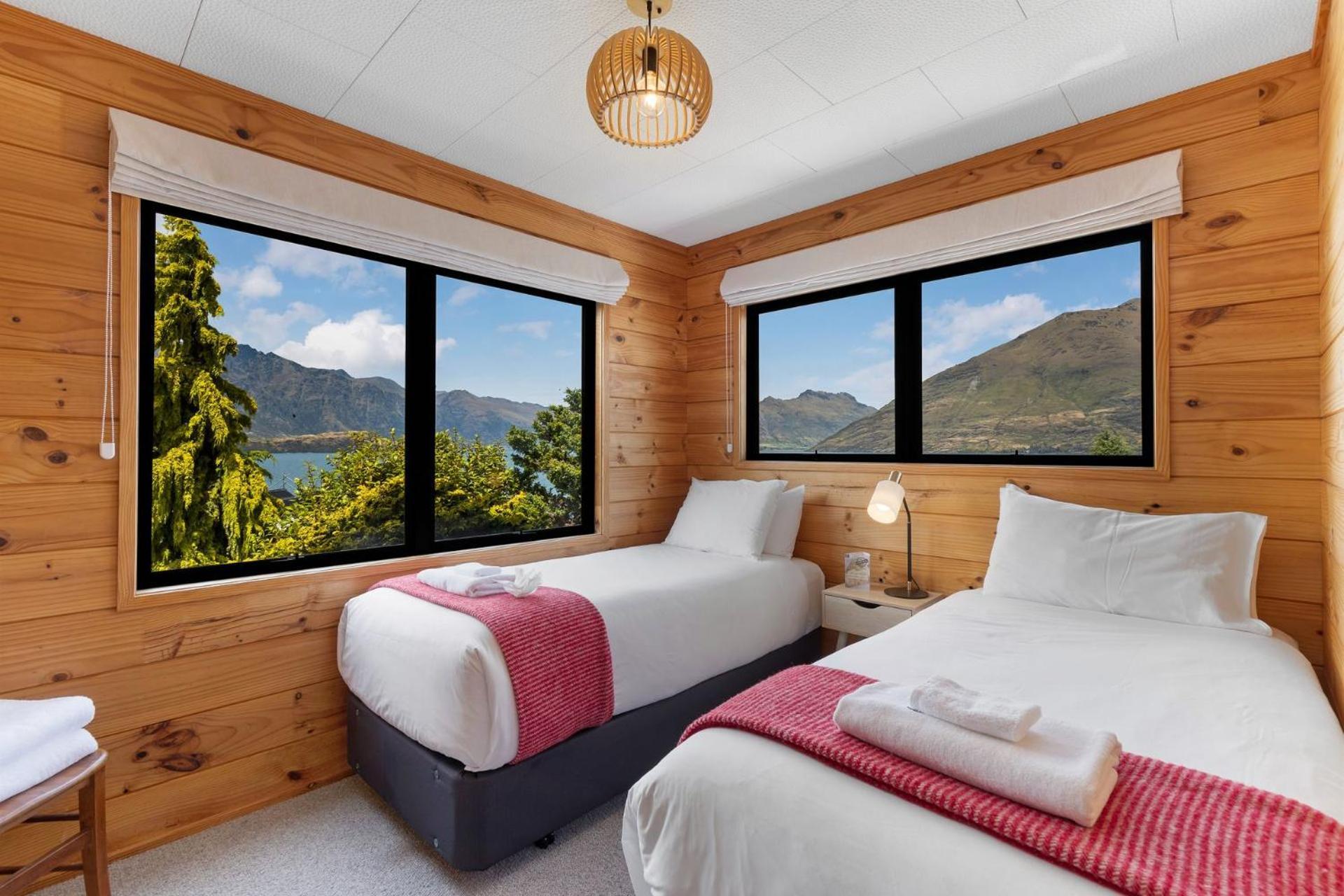 Tranquil Heights Villa Queenstown Exterior foto